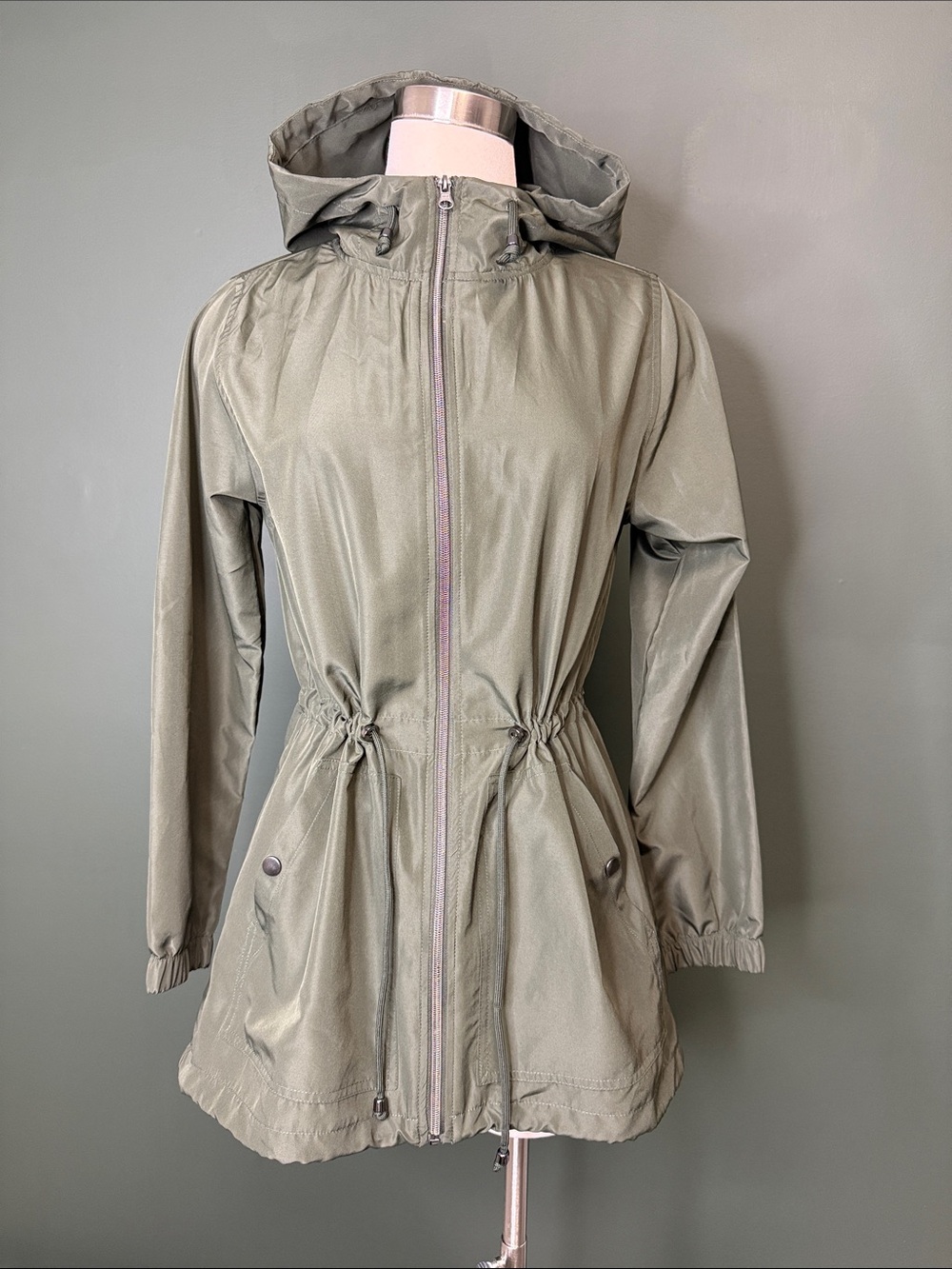 Olive Hooded Anorak Jacket - Women